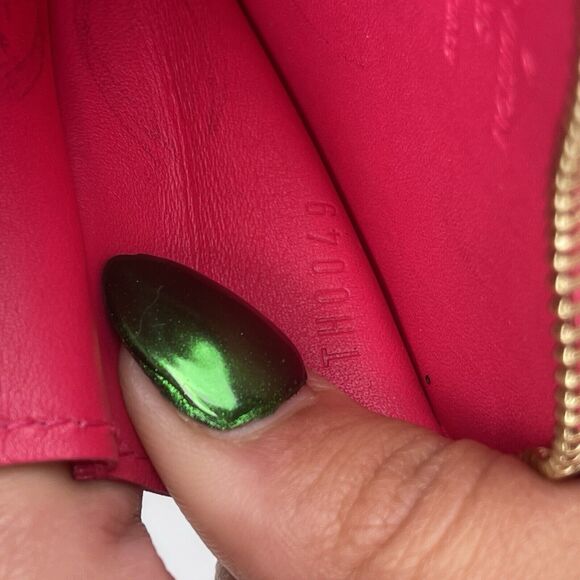 Louis Vuitton Pink Heart Key Pouch Coin Purse On Chain VERNIS Leather Wallet - Picture 10 of 10